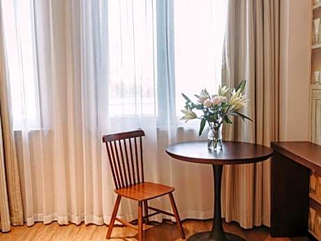 GEM Hotel Bozhou College