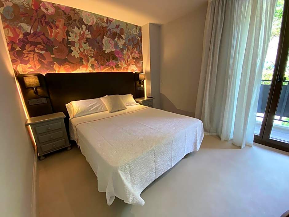 El Serrat De Tregura