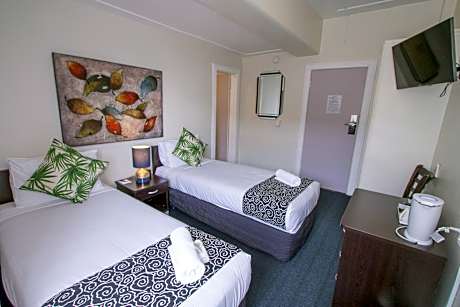 Twin Room with Bathroom