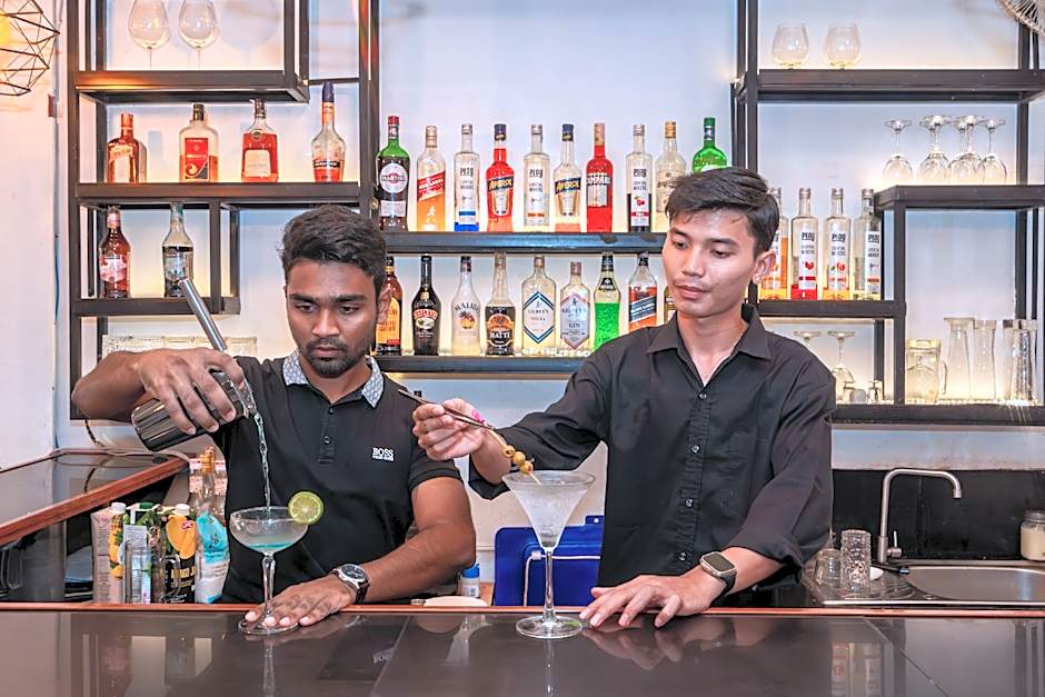 Patong Social Hotel and Restaurant