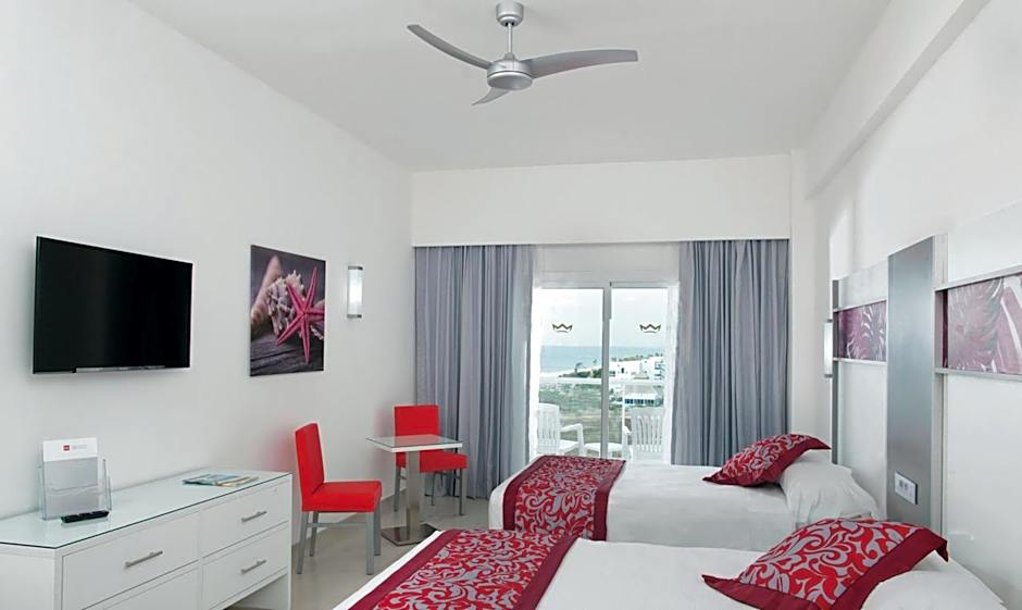 Riu Playa Blanca - All Inclusive