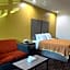 Scottish Inn and Suites