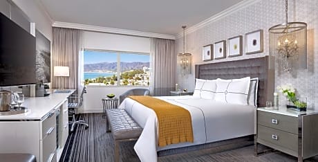 Premier King Room with Ocean View