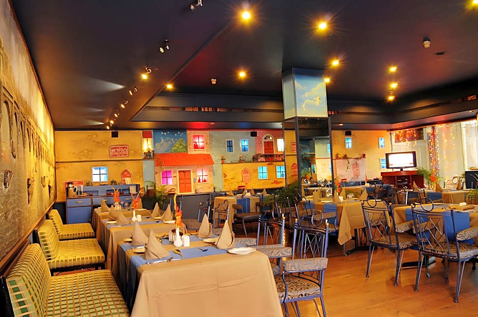 Hotel Swosti Premium