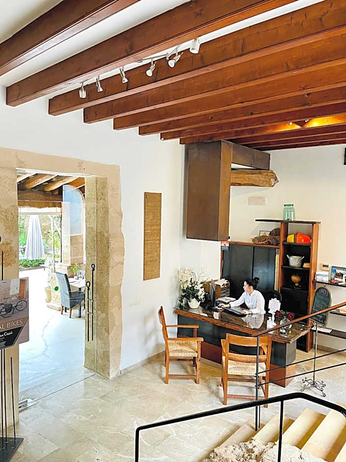 Can Joan Capo - Adults Only