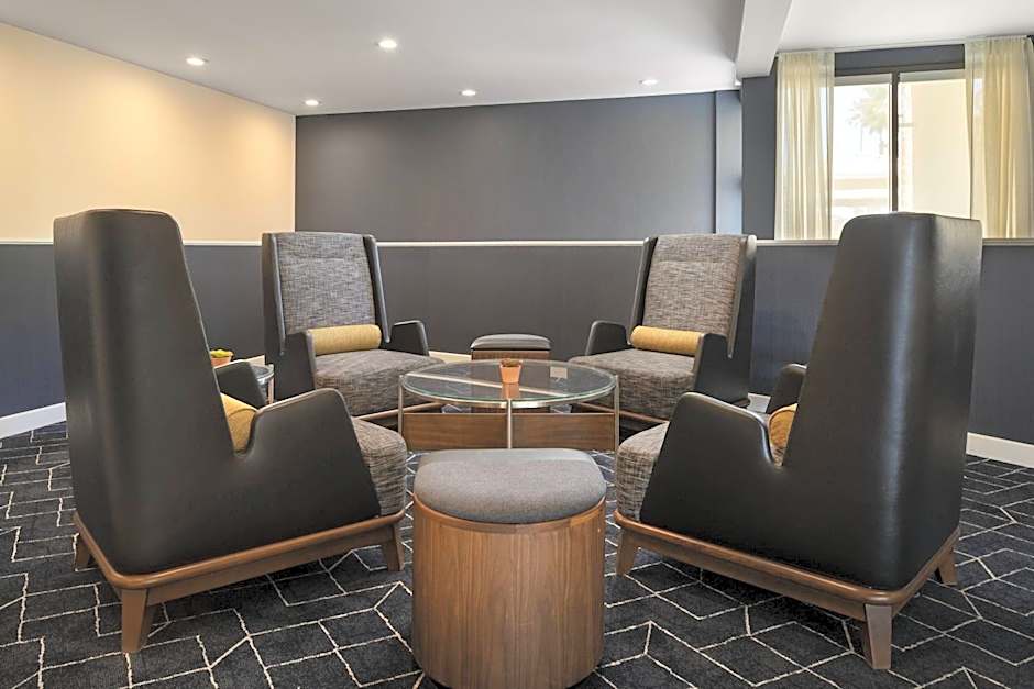 Courtyard by Marriott Palm Springs