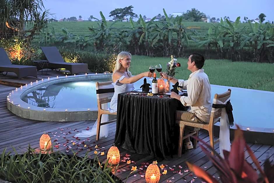 MAHALONA BALI STAY