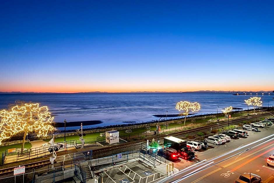 Ocean Promenade Hotel