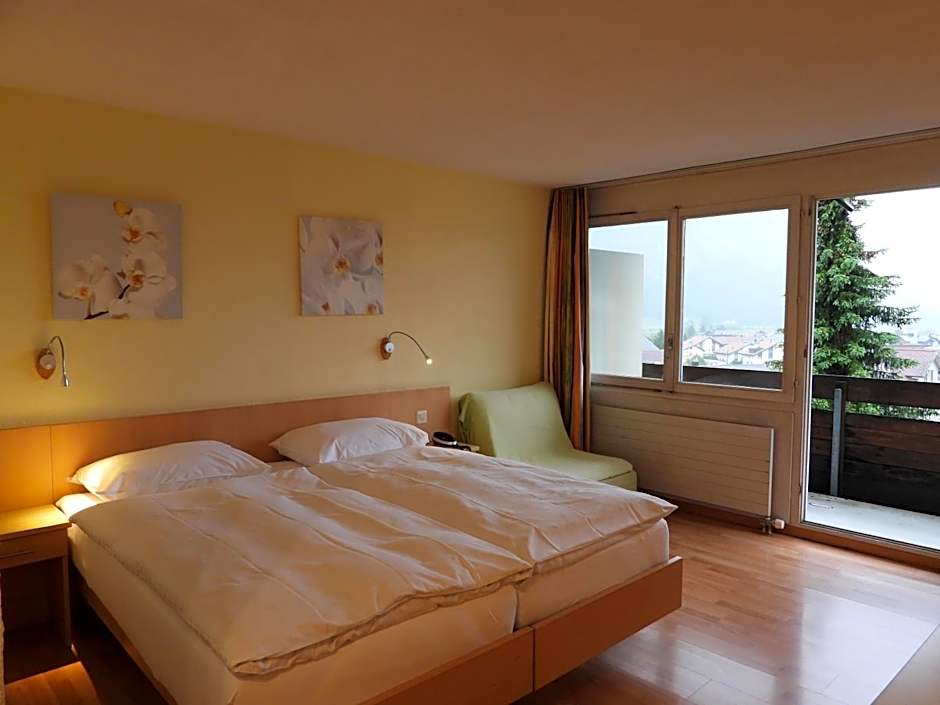 Hotel Sherlock Holmes "nur 200 m zur Gondelbahn Hasliberg"