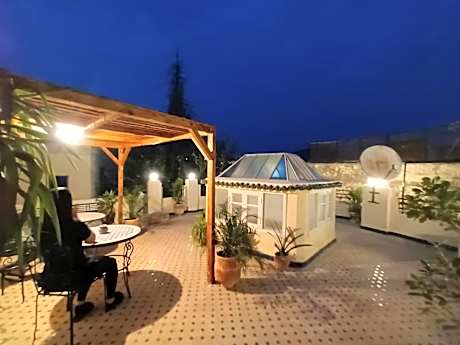 Charmant appartement avec terrasse privee a fes medina