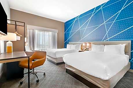 Quadruple Room with Two Queen Beds - Non Smoking