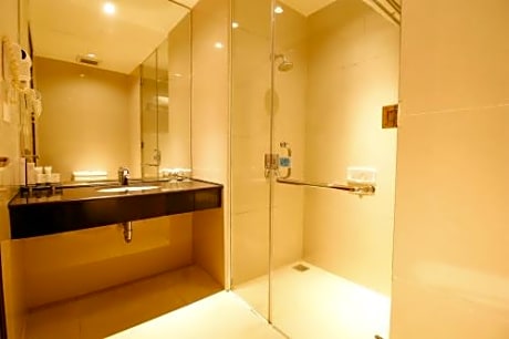 Strait Times Double Room