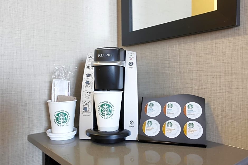 Pomeroy Inn & Suites Fort St. John