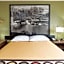 Super 8 by Wyndham Bloomington/Normal