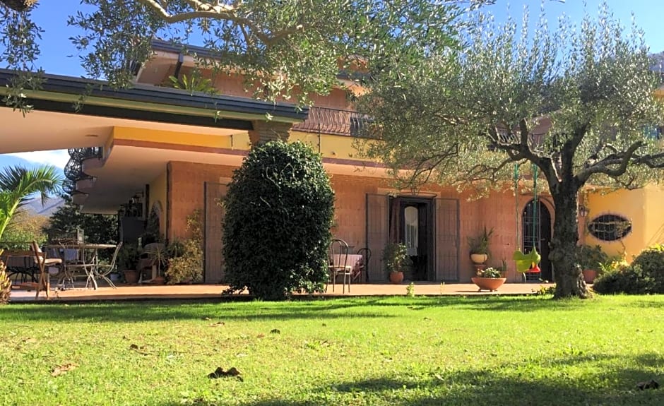 Villa Luisa – Montoro Inferiore, WY