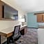 La Quinta Inn & Suites by Wyndham Santa Cruz