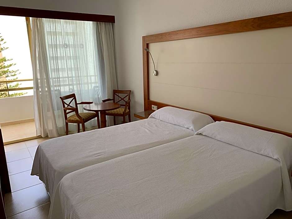 Photo 1 of 4 of Economy 1 Double Bed or 2 Beds