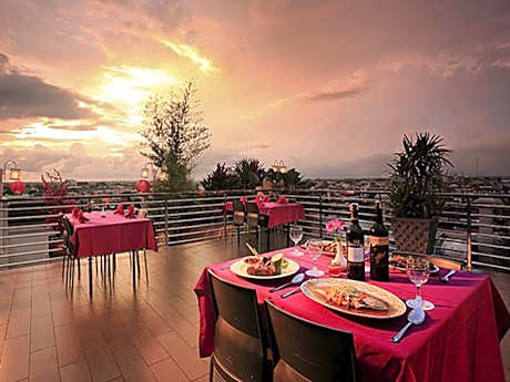 Transera Hotel Pontianak