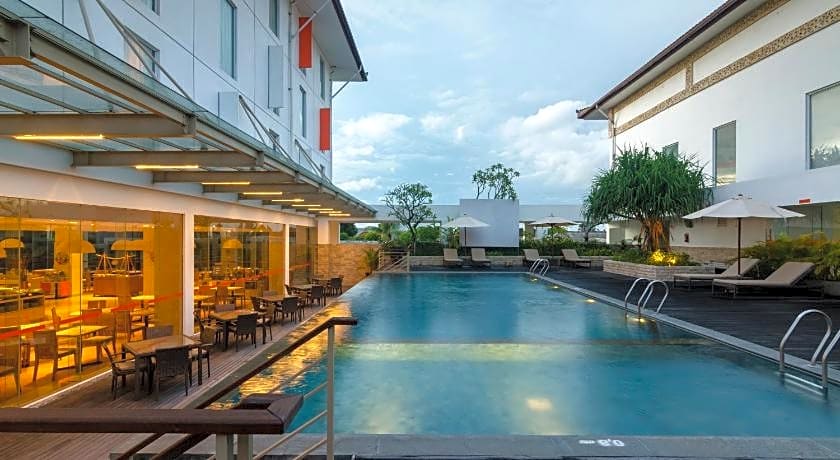 Harris Hotel And Conventions Denpasar Bali