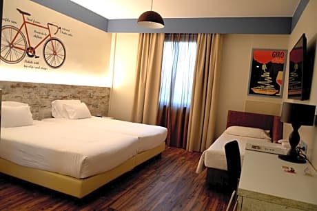 Comfort Twin Room with Single Sofa Bed