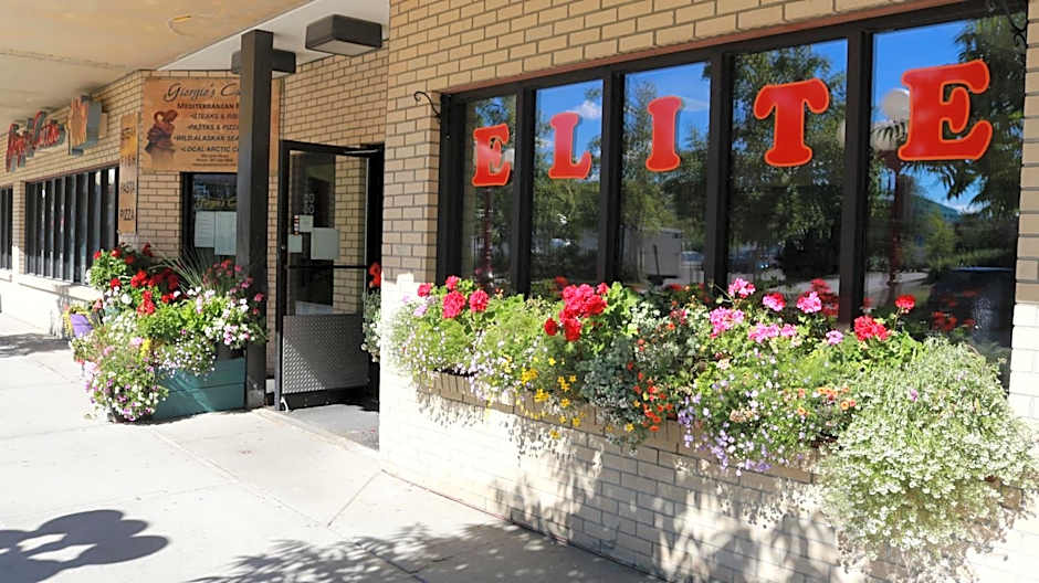 Elite Hotel -Downtown Center- "Ski & Northern light Tour" "Hot Spring Tour "Long-term stay"