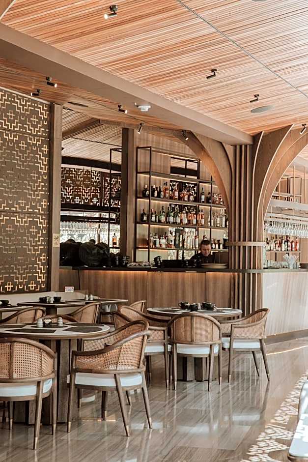 Binn Hotel
