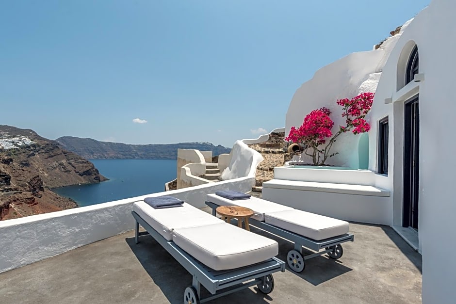 Chelidonia Luxury Suites