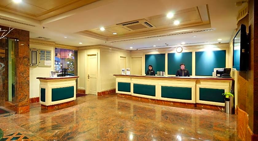 Hotel Shangri-La