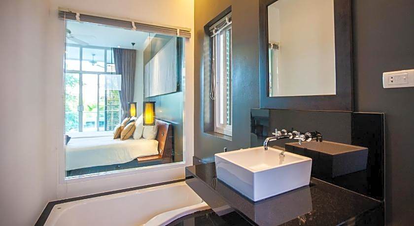 Two Villas Holiday Phuket: Oxygen Bang Tao Beach