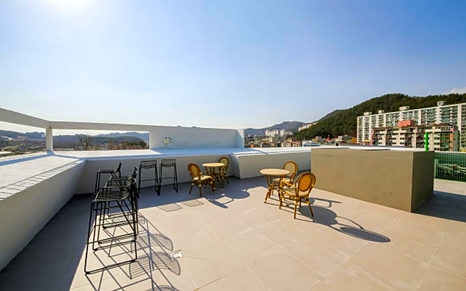 Gwangyang Seven Bricks Hotel