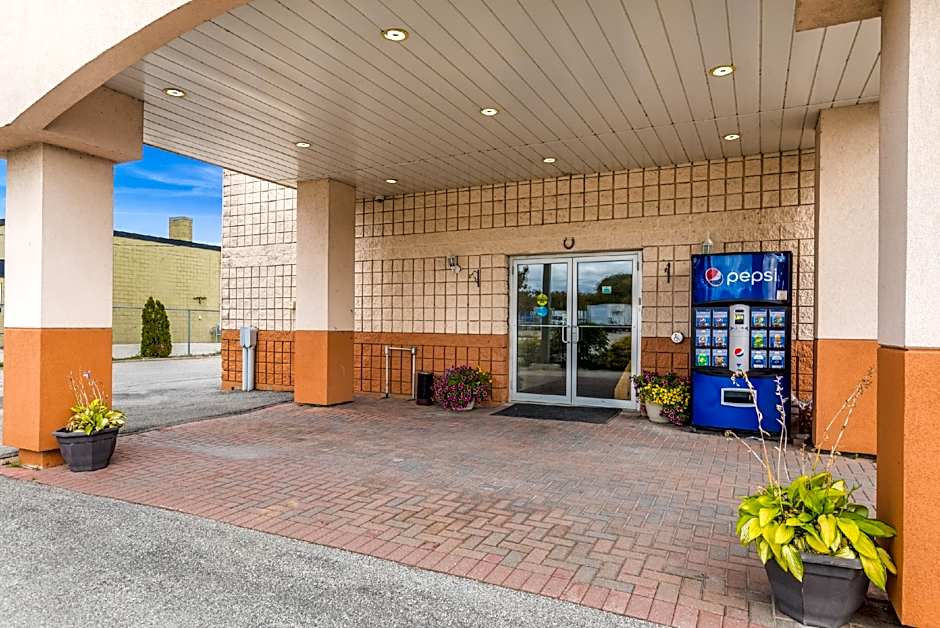 Knights Inn - Orillia ON