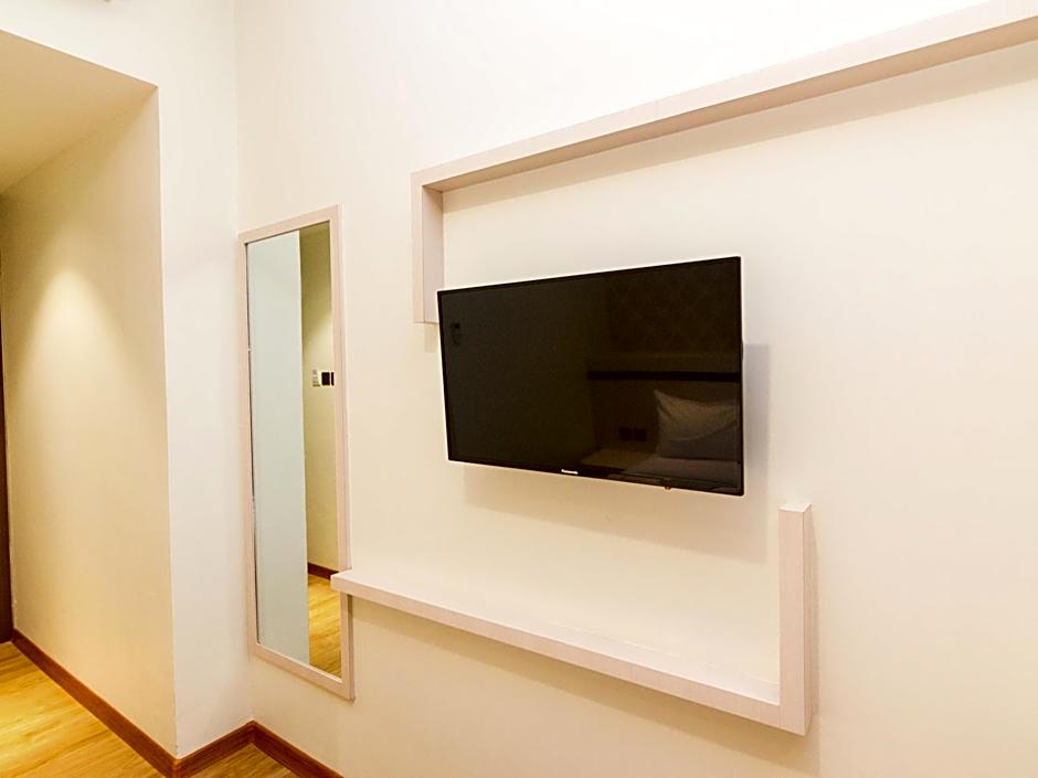 Blitz Hotel Batam Centre