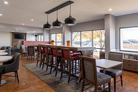 Hampton Inn By Hilton Athens