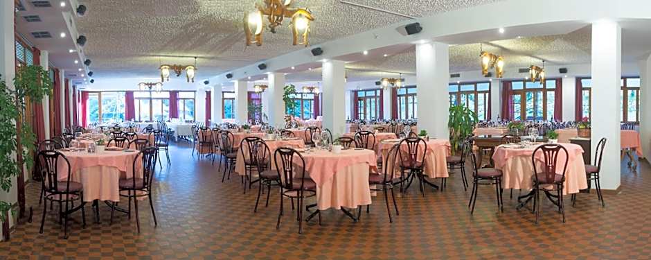 Hotel Lago Bin