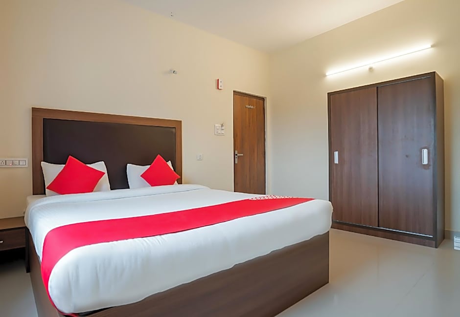 Super Hotel O Gokul Grand Near SR Nagar Police Station