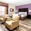 La Quinta Inn & Suites by Wyndham DFW Airport West - Euless