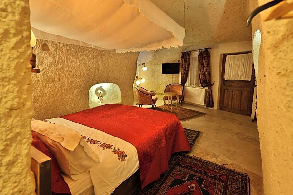 Demisos Caves Hotel
