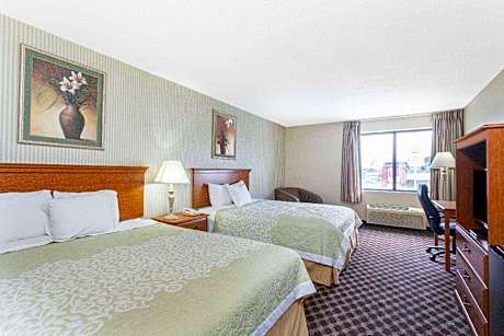 2 Queen Beds Non-Smoking