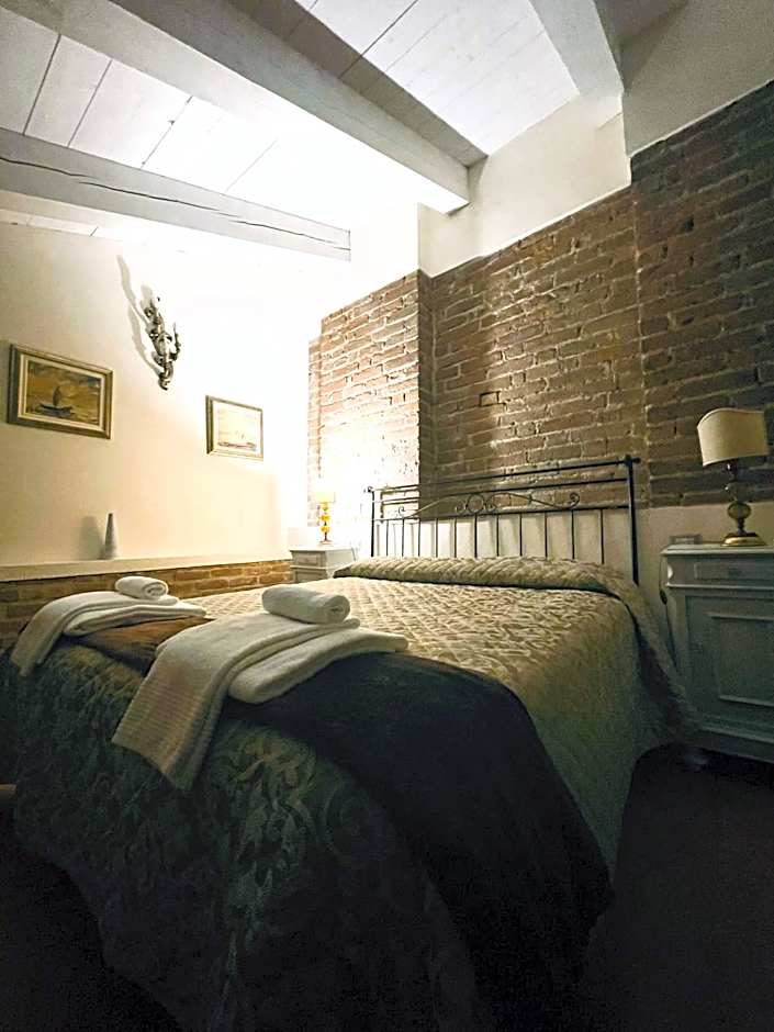Relais Palazzo Paleologi Sec.XIV