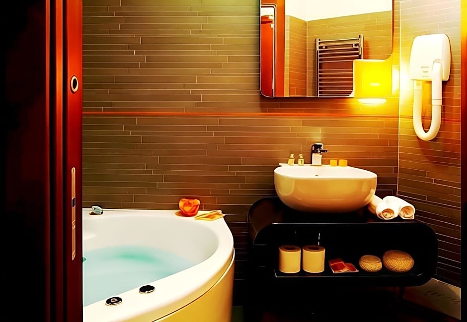 Orange Hotel