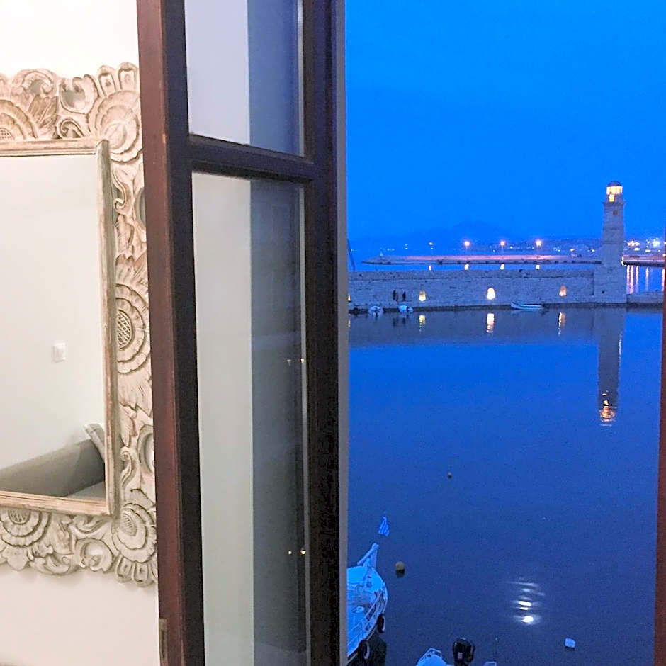 Porto Enetiko Suites