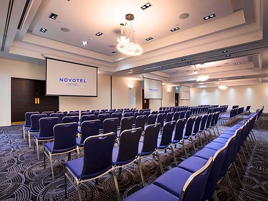 Novotel Melbourne Glen Waverley Hotel