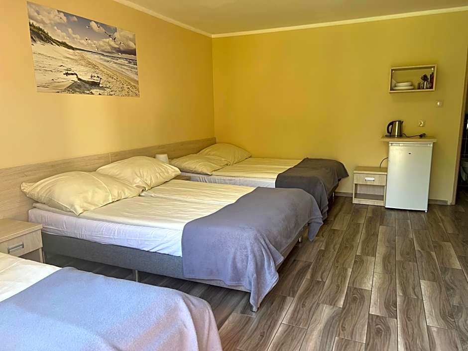 Ośrodek rodzinny "Pod Wydmami" PRZY PLAŻY , PLAC ZABAW , ROWERY