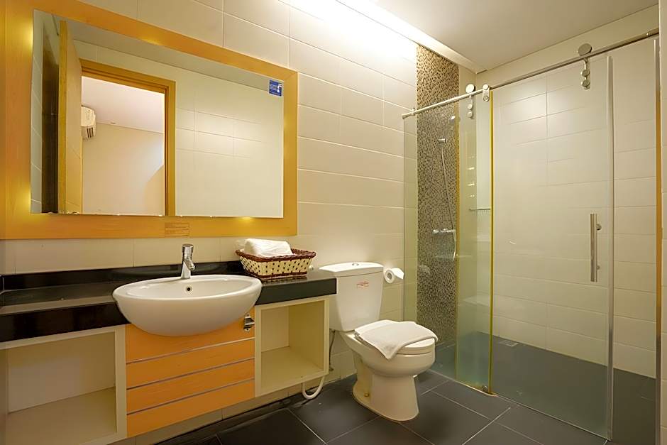 Life Hotel Stasiun Kota Surabaya