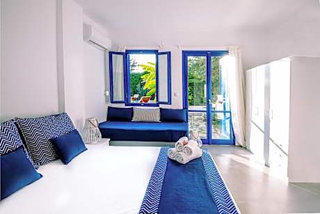 Pool view Quadruple room