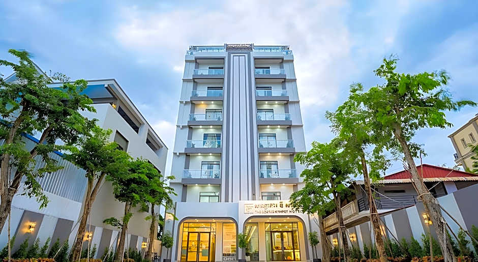 The Square Kampot Hotel