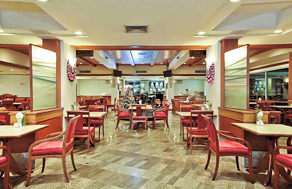 Charoen Hotel