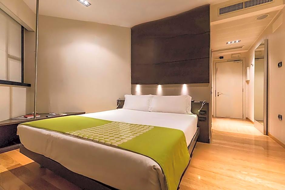 The Hub Hotel