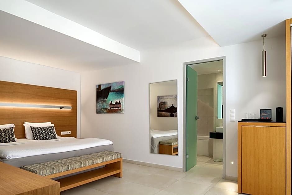 High Beach White - Adults Only