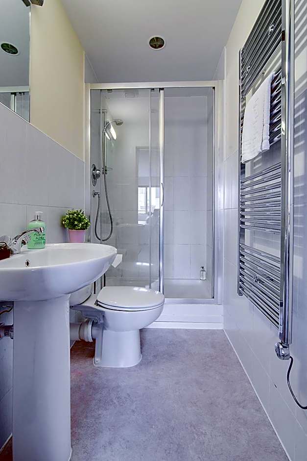 Mica Point City Centre Apartment